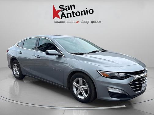 Sterling Gray Metallic 2024 Chevrolet Malibu FWD 1LT