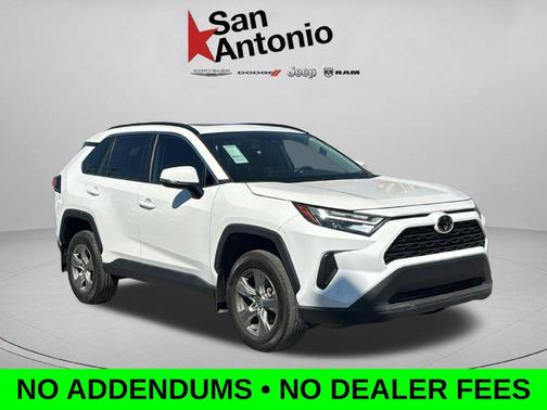 Ice Cap 2024 Toyota RAV4 XLE