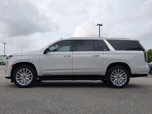 2023 Cadillac Escalade ESV Luxury