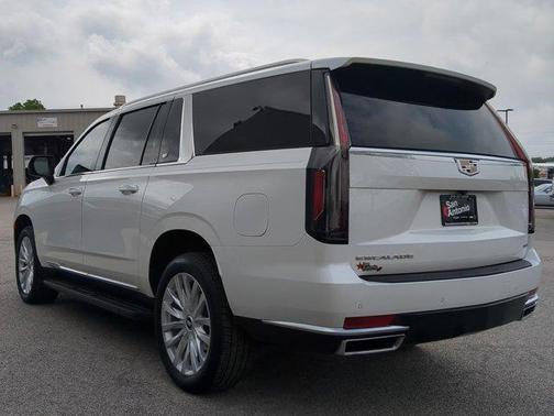 2023 Cadillac Escalade ESV Luxury