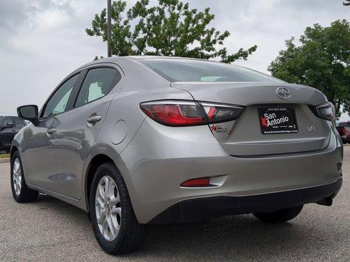 2016 Scion iA Base