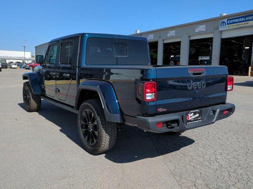 2025 Jeep Gladiator Nighthawk