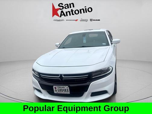 White Knuckle Clearcoat 2017 Dodge Charger SE