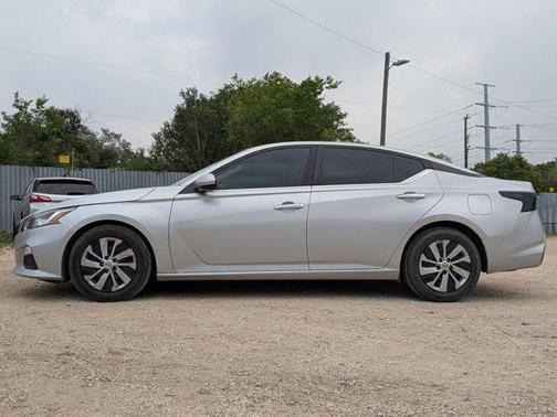 2020 Nissan Altima S FWD