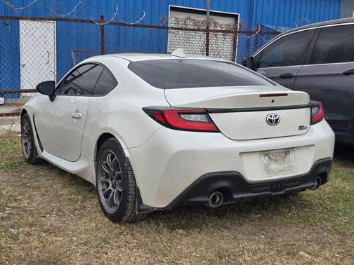 2024 Toyota GR86 Base