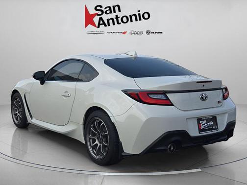 2024 Toyota GR86 Base