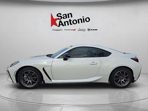 2024 Toyota GR86 Base