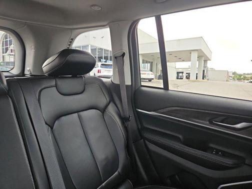 2022 Jeep Grand Cherokee Limited X