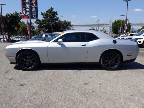 2020 Dodge Challenger SXT