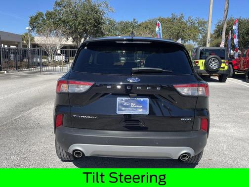 2022 Ford Escape Titanium
