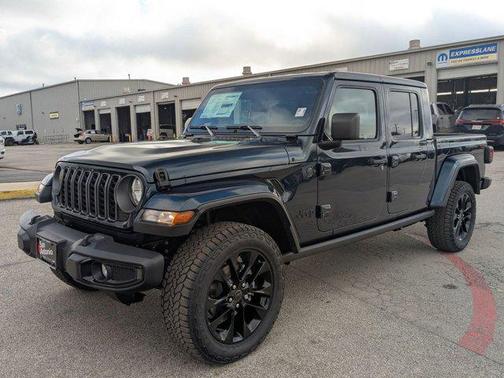 2025 Jeep Gladiator Nighthawk