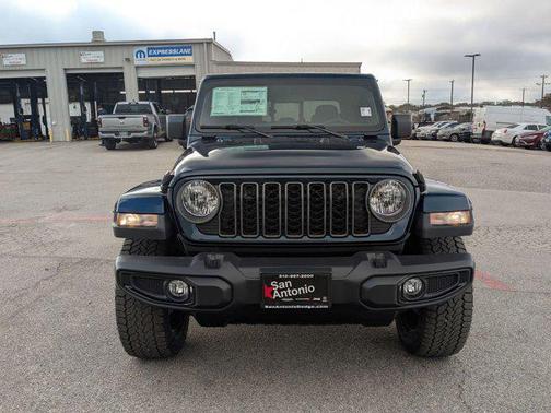2025 Jeep Gladiator Nighthawk