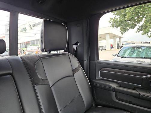 2025 RAM 2500 Laramie Crew Cab 4x4 6'4' Box