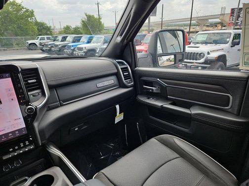 2025 RAM 2500 Laramie Crew Cab 4x4 6'4' Box