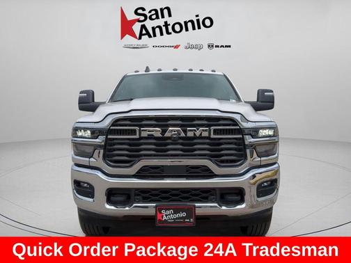 2025 RAM 2500 Tradesman Crew Cab 4x4 6'4' Box