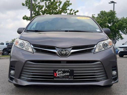 2020 Toyota Sienna XLE Premium