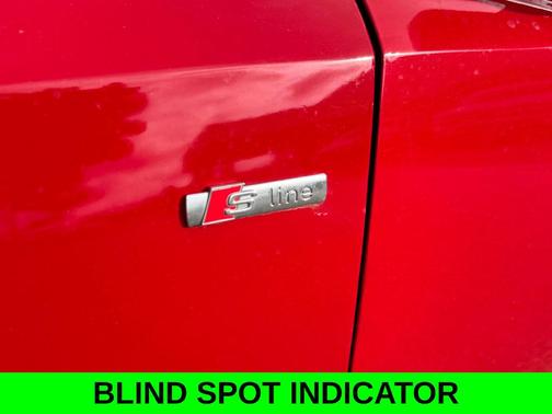 Tango Red Metallic 2023 Audi Q3 Premium 45 TFSI S line quattro Tiptronic