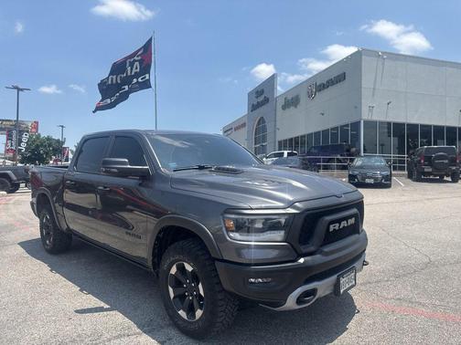 Granite Crystal Metallic Clearcoat 2024 RAM 1500 Rebel