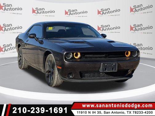 2022 Dodge Challenger SXT