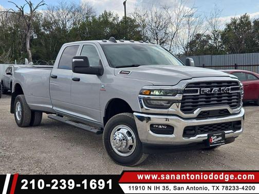 2026 RAM 3500 Tradesman Crew Cab 4x4 8' Box