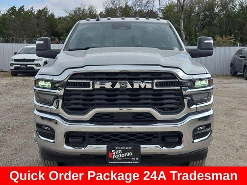 2026 RAM 3500 Tradesman Crew Cab 4x4 8' Box