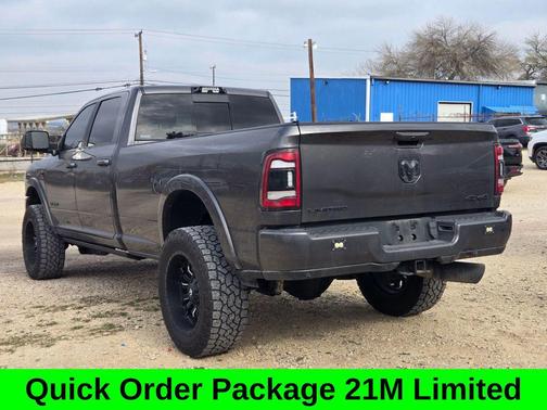 2021 RAM 3500 Limited Crew Cab 4x4 8' Box