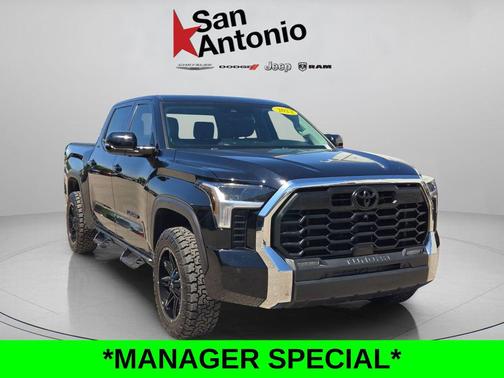 Midnight Black Metallic 2022 Toyota Tundra SR5