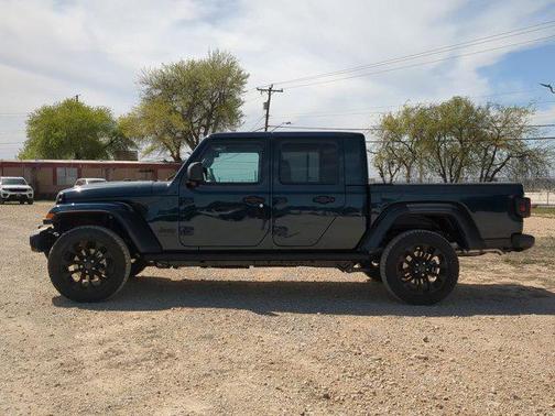 2025 Jeep Gladiator Nighthawk