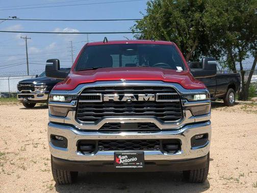 2025 RAM 2500 Tradesman Crew Cab 4x4 6'4' Box