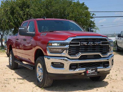 2025 RAM 2500 Tradesman Crew Cab 4x4 6'4' Box