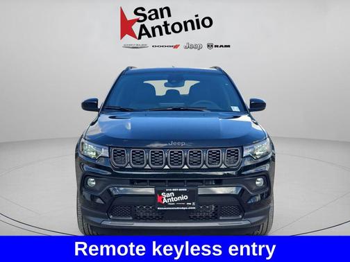 Diamond Black Crystal Pearlcoat 2026 Jeep Compass Latitude