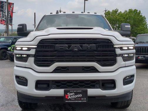 2025 RAM 2500 Laramie Crew Cab 4x4 6'4' Box