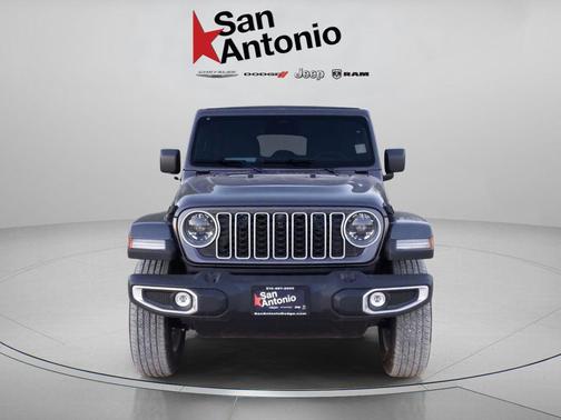 2026 Jeep Wrangler 4-Door Sahara 4x4