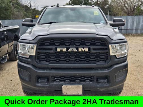 2021 RAM 3500 Tradesman Crew Cab 4x4 8' Box