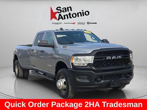 2021 RAM 3500 Tradesman Crew Cab 4x4 8' Box