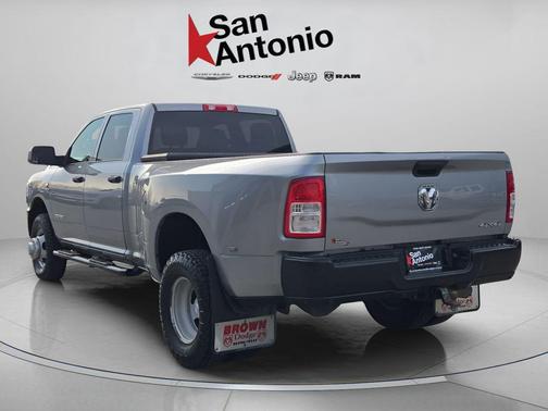 2021 RAM 3500 Tradesman Crew Cab 4x4 8' Box