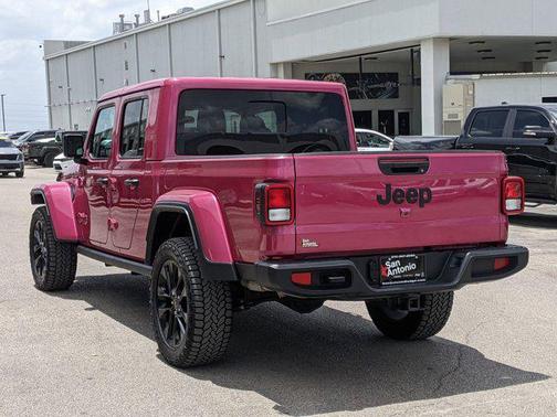 2024 Jeep Gladiator Nighthawk