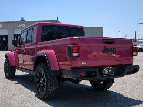 2024 Jeep Gladiator Nighthawk