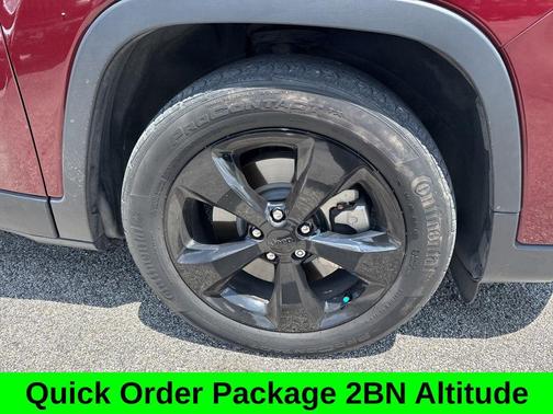 Velvet Red Pearlcoat 2021 Jeep Cherokee Altitude