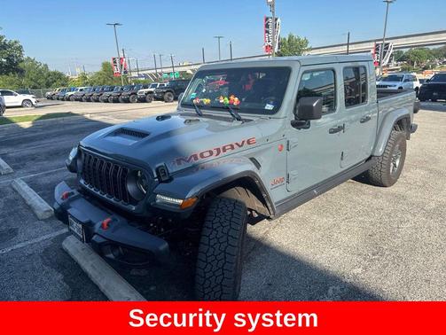 Anvil Clearcoat 2025 Jeep Gladiator Mojave 4x4