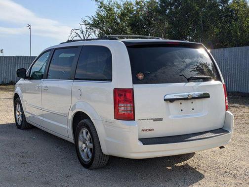 2008 Chrysler Town & Country Touring