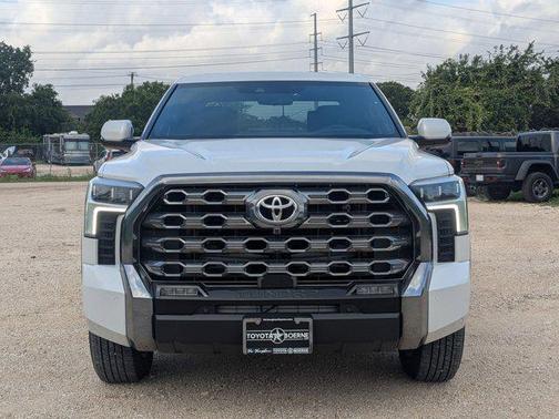 2025 Toyota Tundra Hybrid Platinum