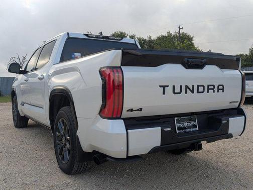 2025 Toyota Tundra Hybrid Platinum