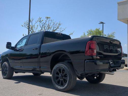 2025 RAM 2500 Laramie Crew Cab 4x4 6'4' Box