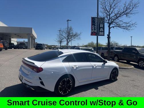 Glacial White Pearl 2024 Kia K5 GT-Line