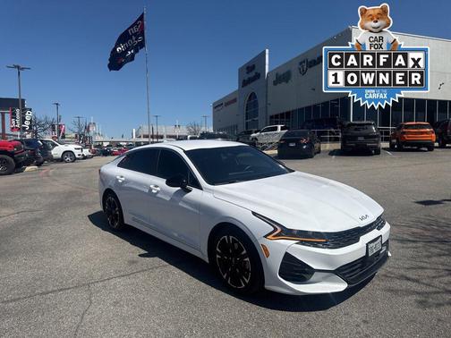 Glacial White Pearl 2024 Kia K5 GT-Line