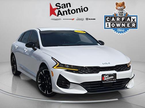 Glacial White Pearl 2024 Kia K5 GT-Line