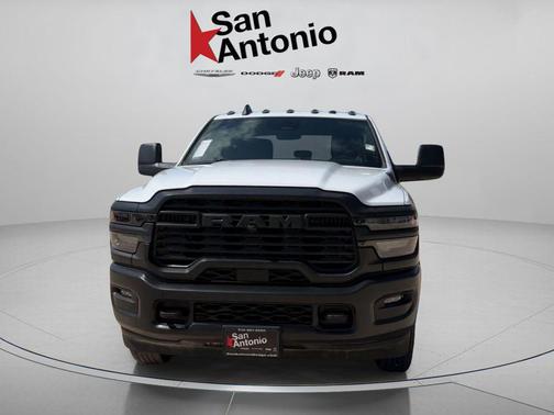 Bright White Clearcoat 2026 RAM 2500 Tradesman Crew Cab 4x4 8' Box
