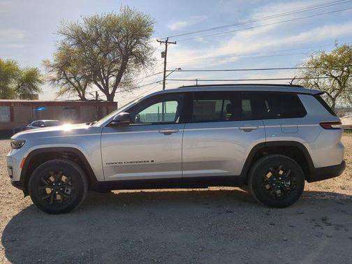 2025 Jeep Grand Cherokee L Altitude