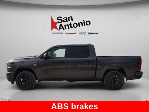 Granite Crystal Metallic Clearcoat 2026 RAM 1500 Big Horn/Lone Star